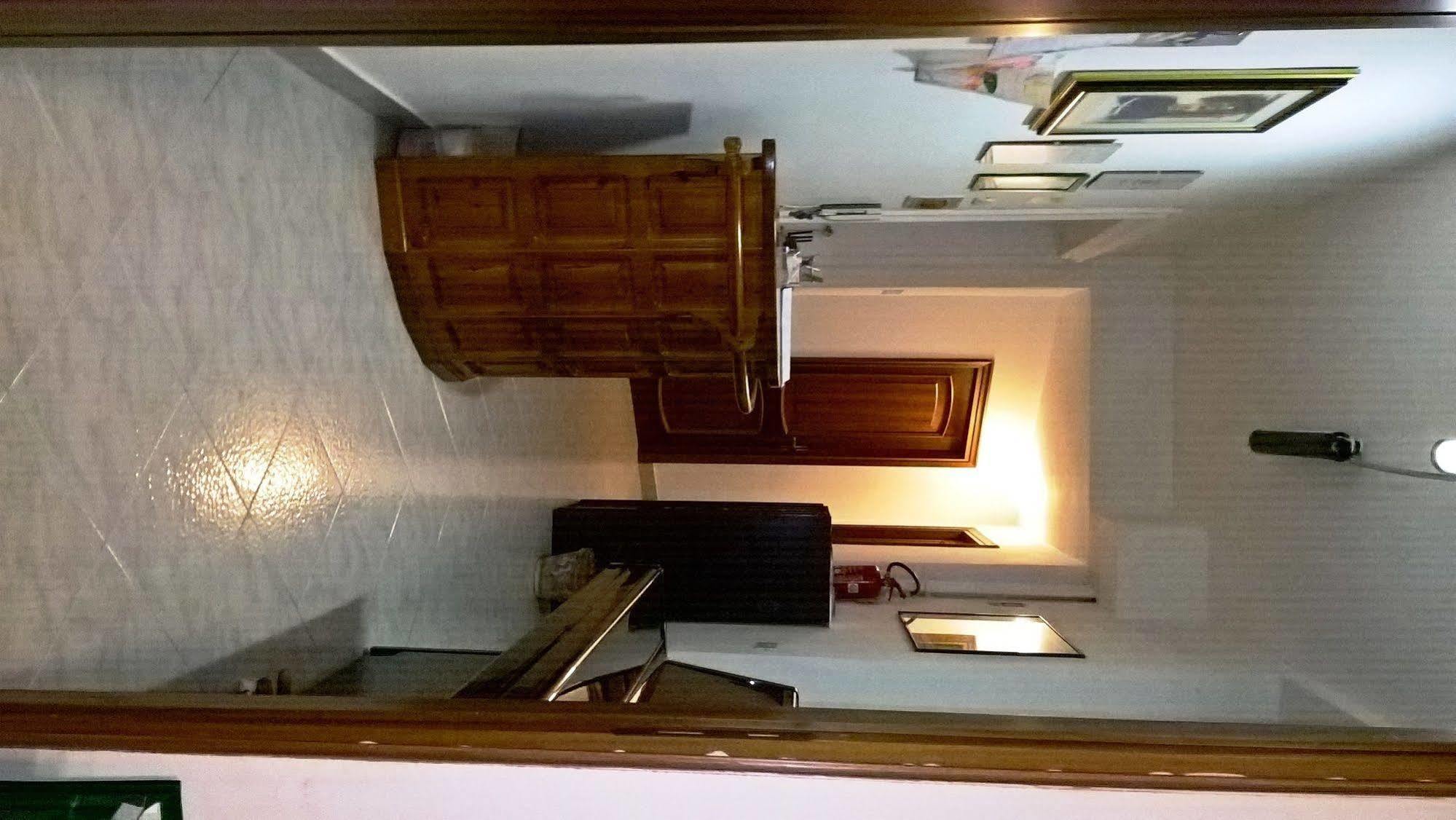 Gigi Holiday Rooms Rzym Zewnętrze zdjęcie
