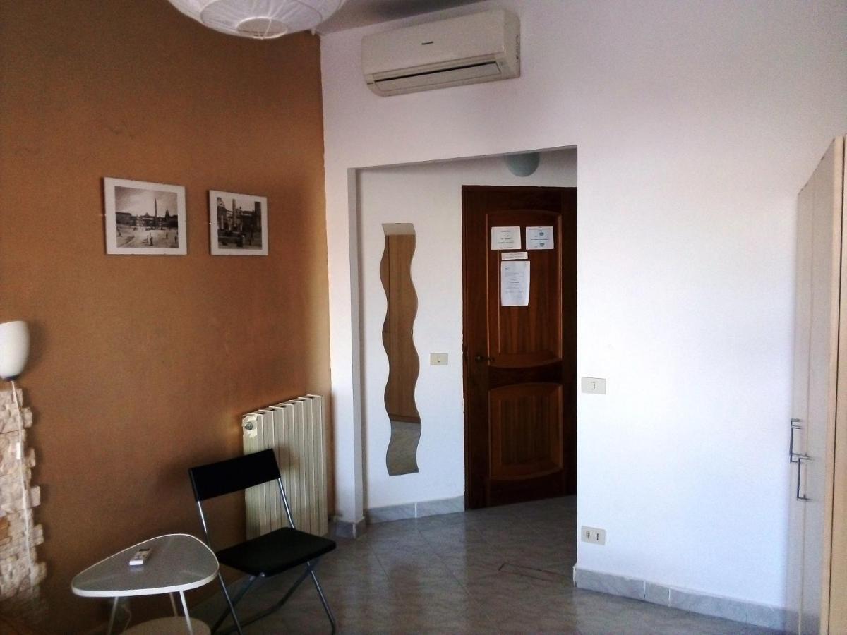 Gigi Holiday Rooms Rzym Zewnętrze zdjęcie